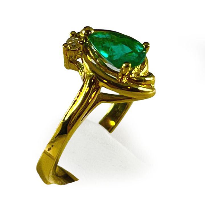Pear Shaped Emerald - Image 2