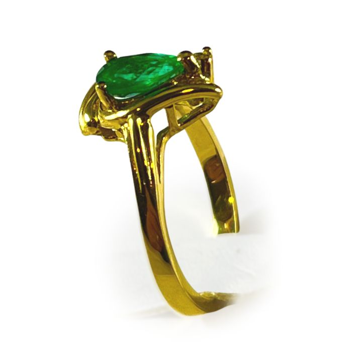 Pear Shaped Emerald - Image 3